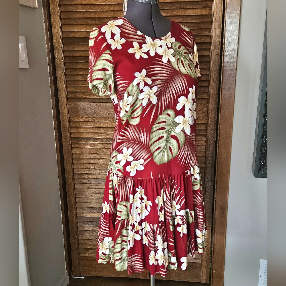 Aloha Hut Tropical Red Floral Dress.